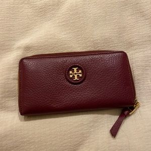 Wine Tory Burch Wallet